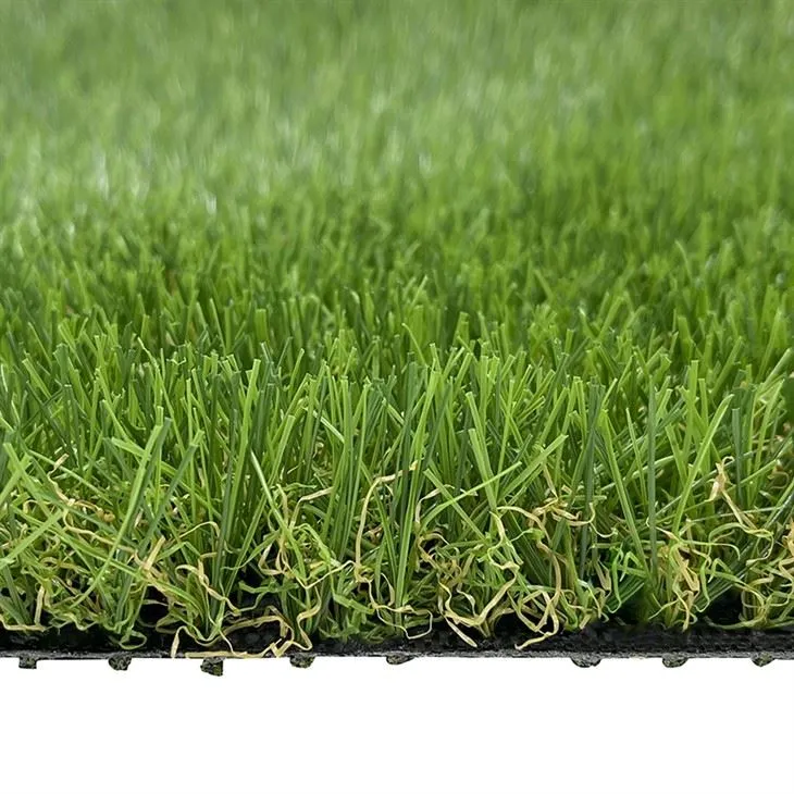 Erba artificiale per il cortile